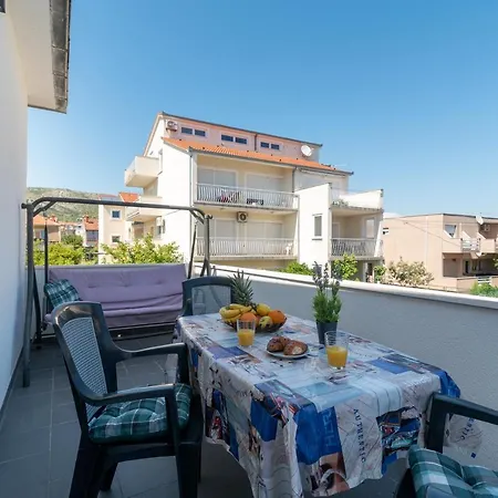 Apartmani Ante & Sime Trogir Exterior photo